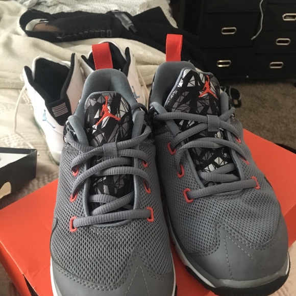 Kids size 3 gray and orange Jordan’s - Picture 2 of 2